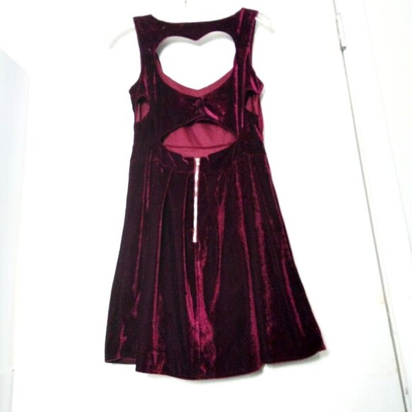 Rehab Fetching Burgundy Velvet  Dress Heart Shaped Back with Side Cut Outs Sz S - Picture 1 of 7